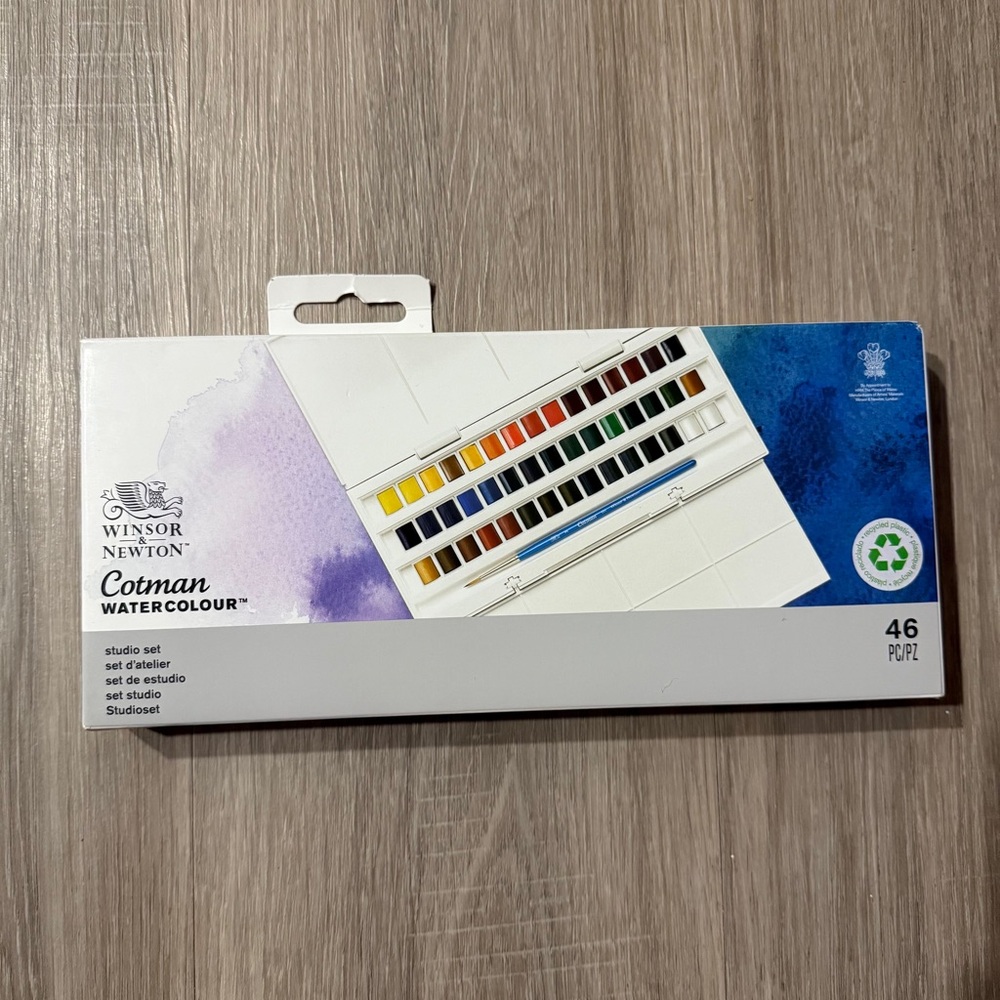 Winsor & Newton Watercolor Studio Set - 45 Half Pans and Brush New